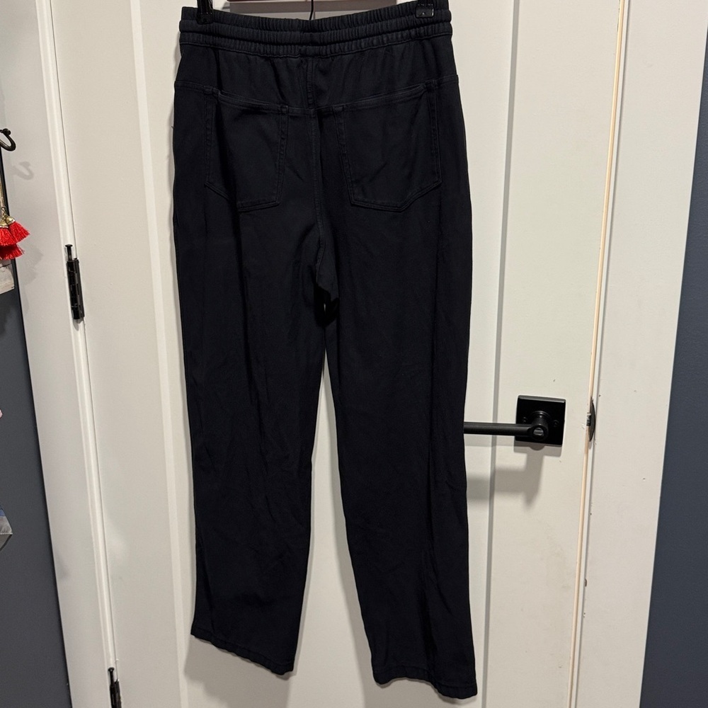 Athleta Straight Leg Black Pull On Pants Mid Weight Fabric Size Small EUC - Picture 7 of 11